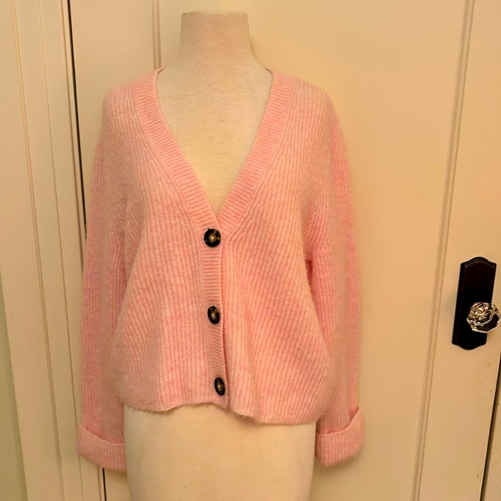 Gorgeous soft alpaca wool light pink cardigan